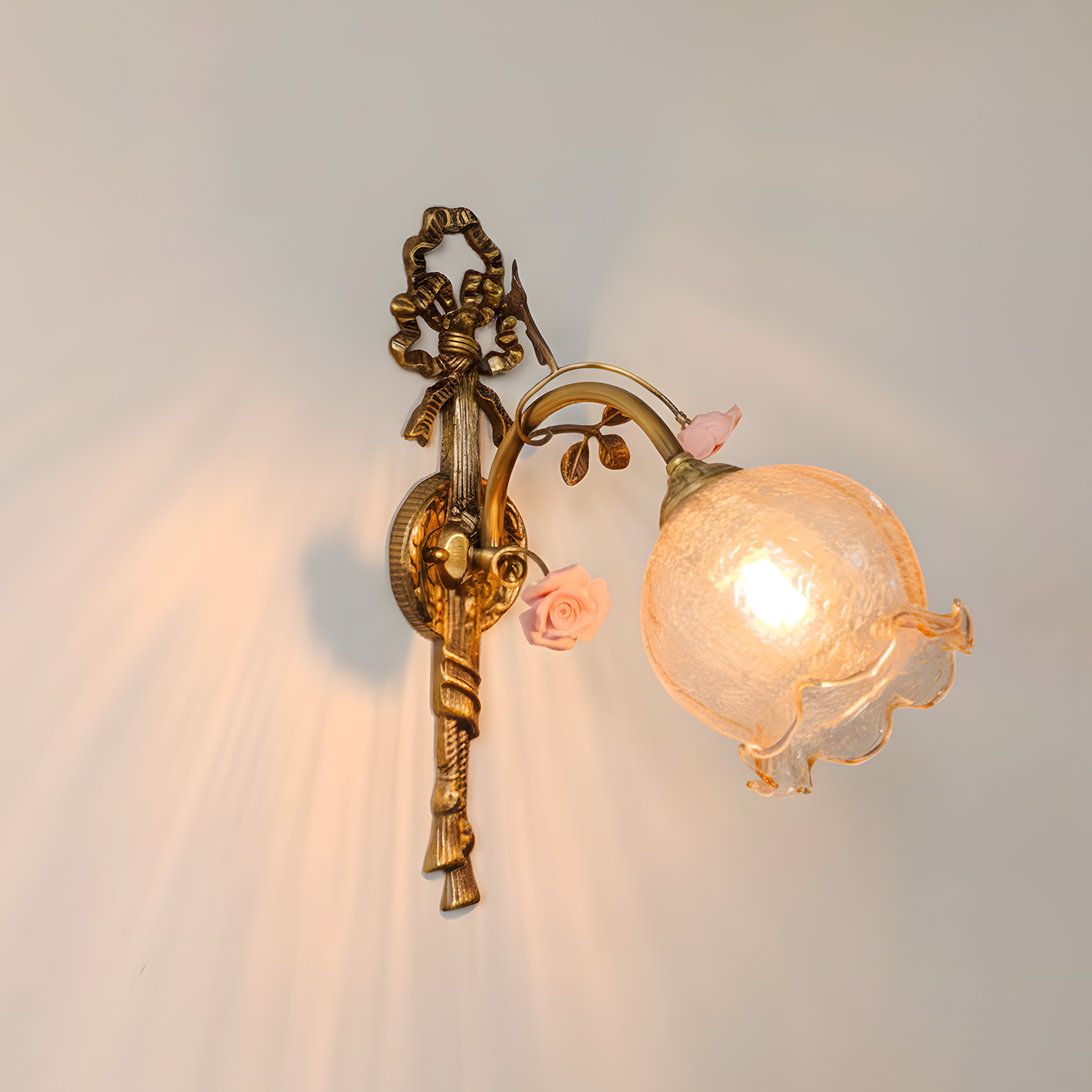 Fleurina Wall Lamp