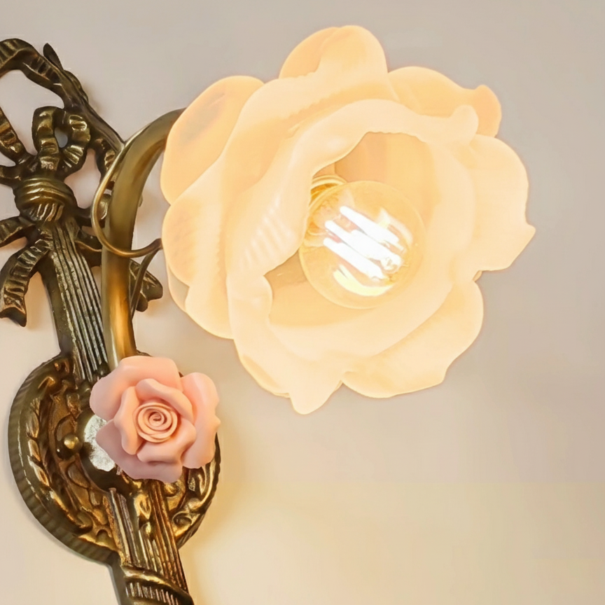 Fleurina Wall Lamp