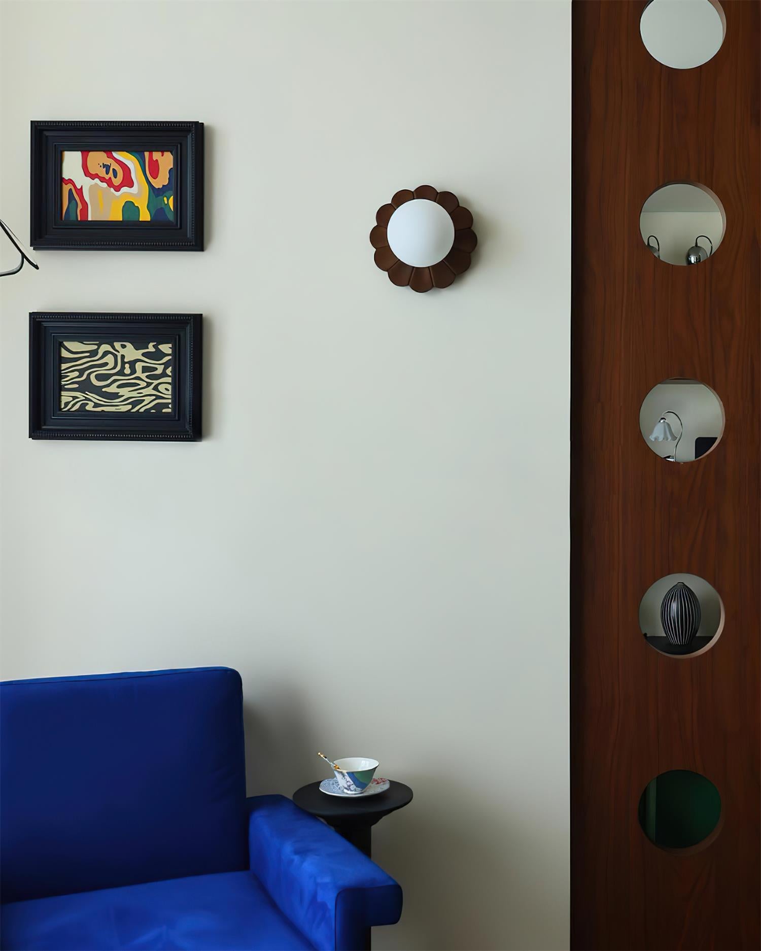 Flora Glow Wall Lamp