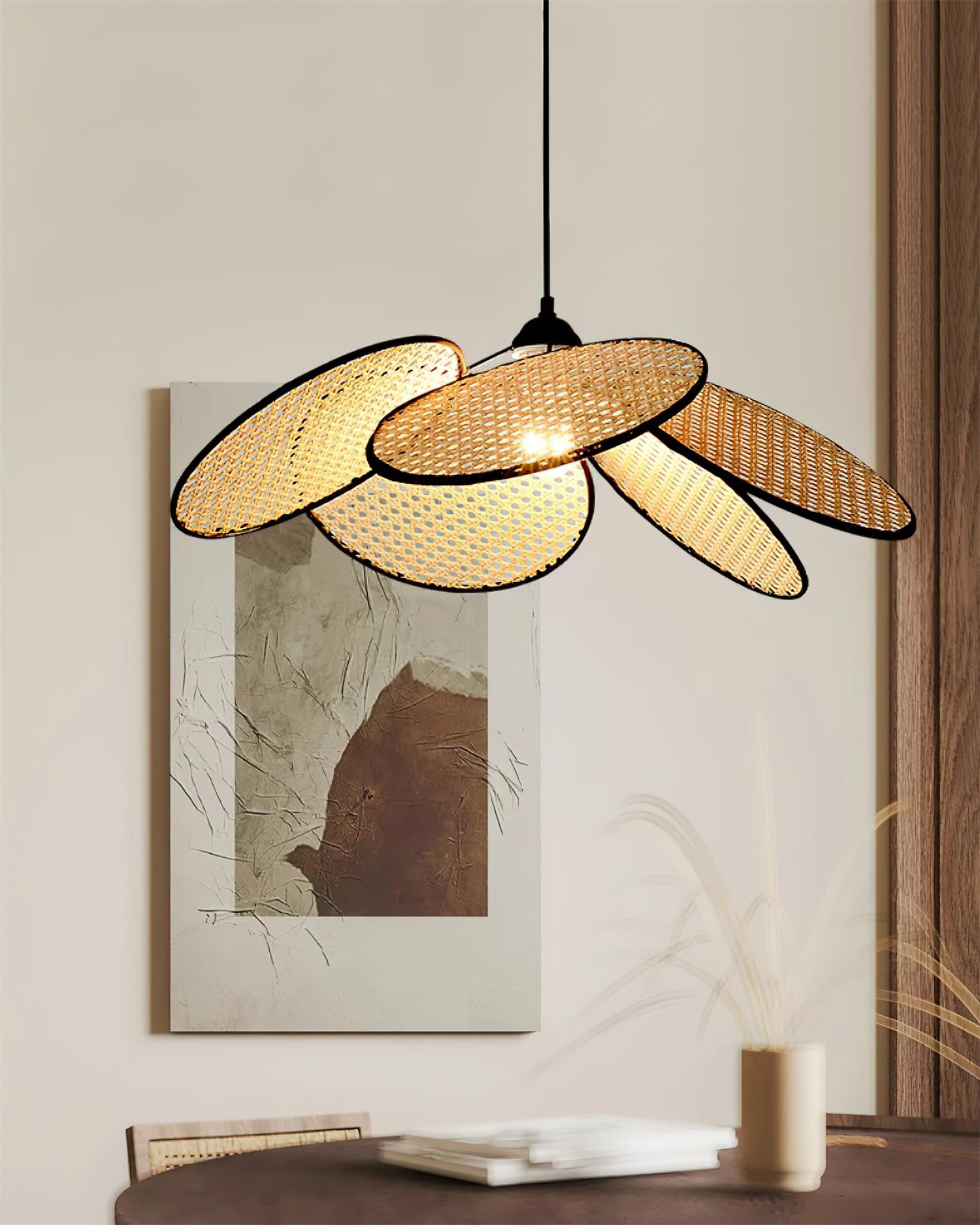 Flow Rattan Pendant Lamp