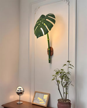 Folium Wall Lamp