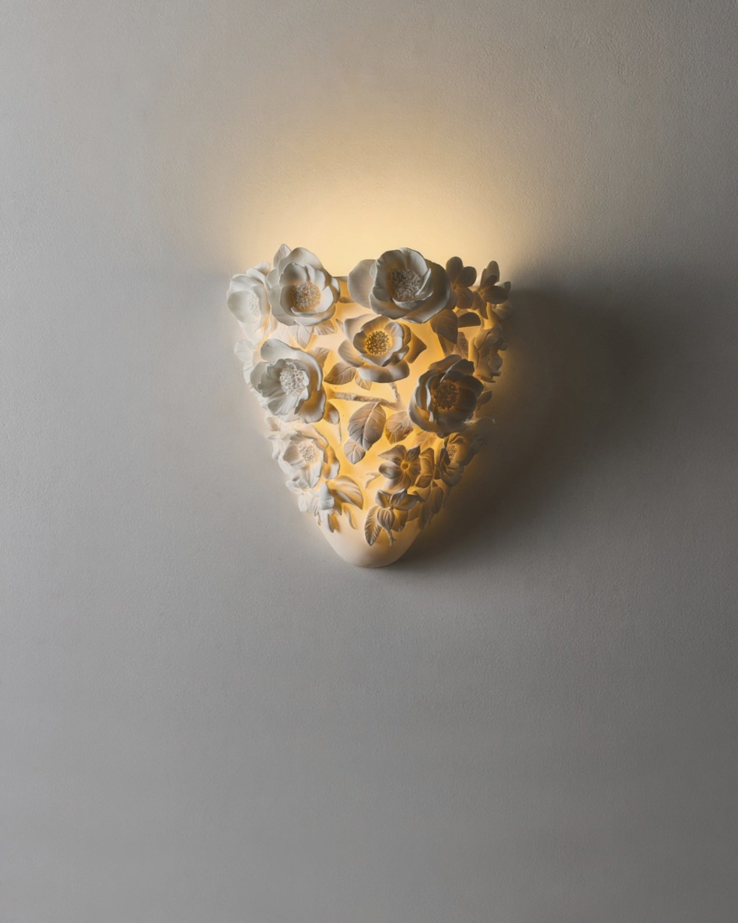 Gardenia Wall Lamp