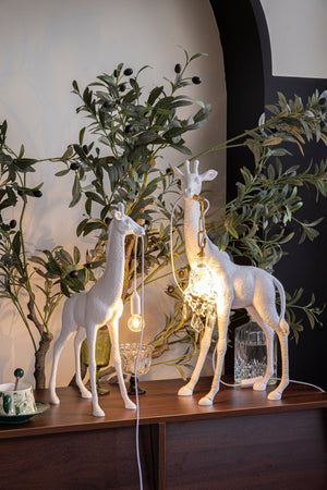 Giraffe Royale Sculpture Floor Lamp