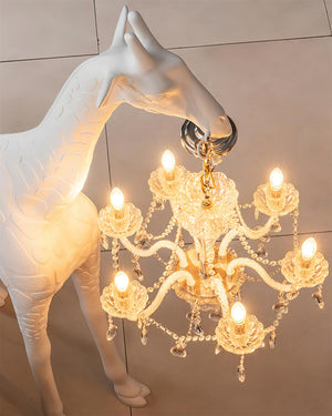 Lámpara de pie con escultura de jirafa