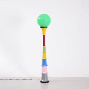 Grande Floor Lamp