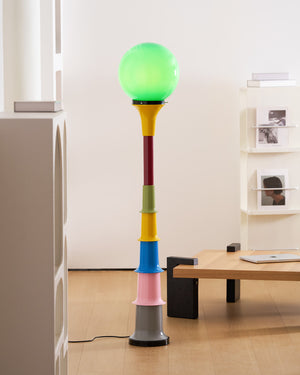 Grande Floor Lamp