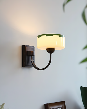 Grevola Wall Lamp