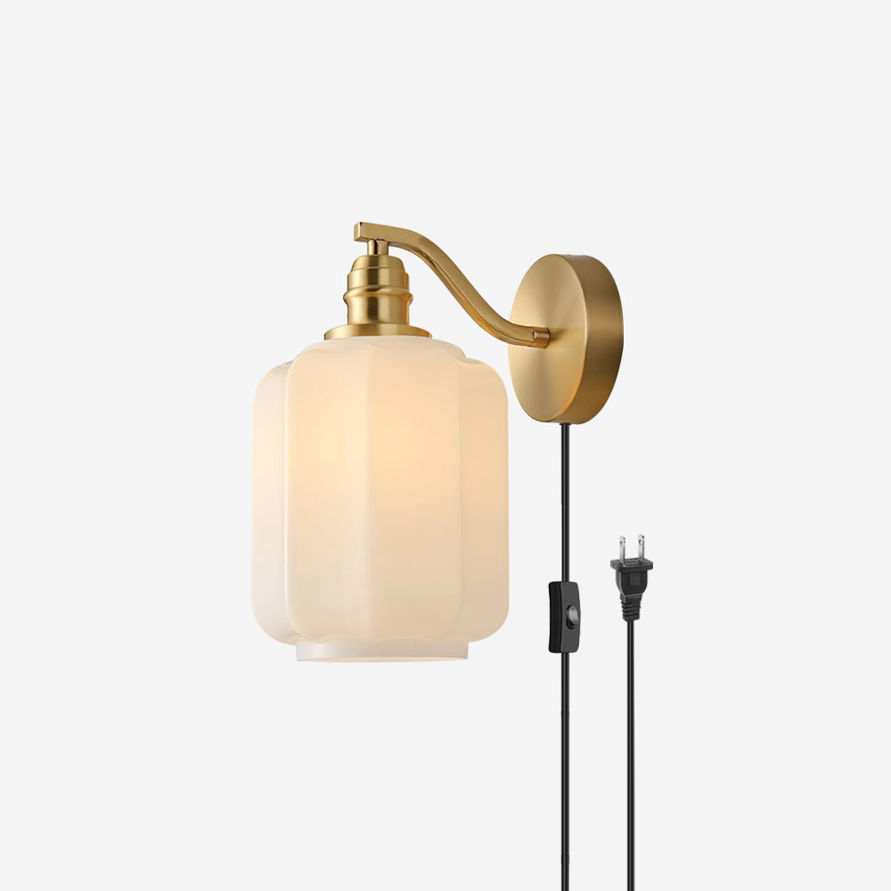 Henry Plug In Wall Lamp