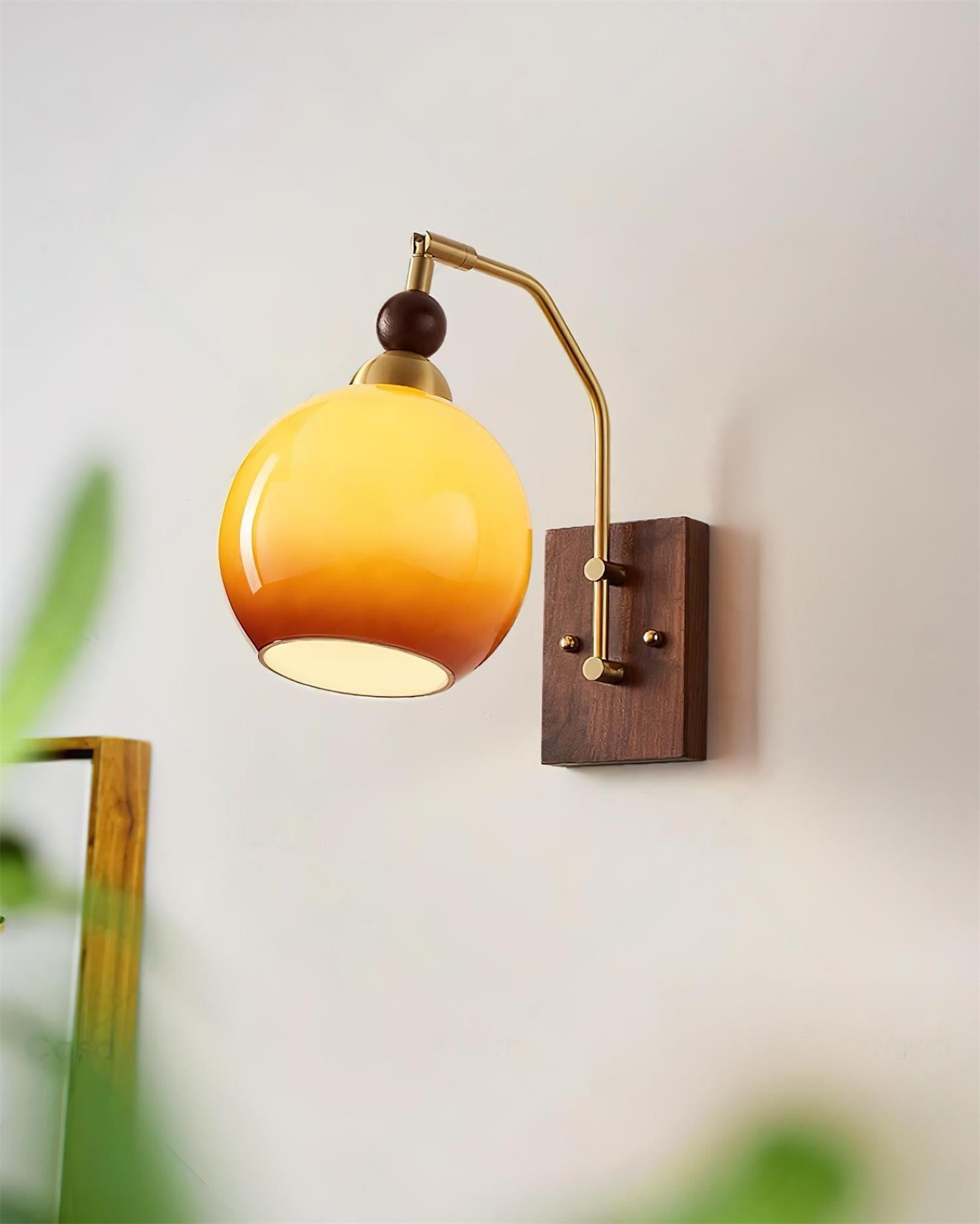 Hyannis Wall Lamp