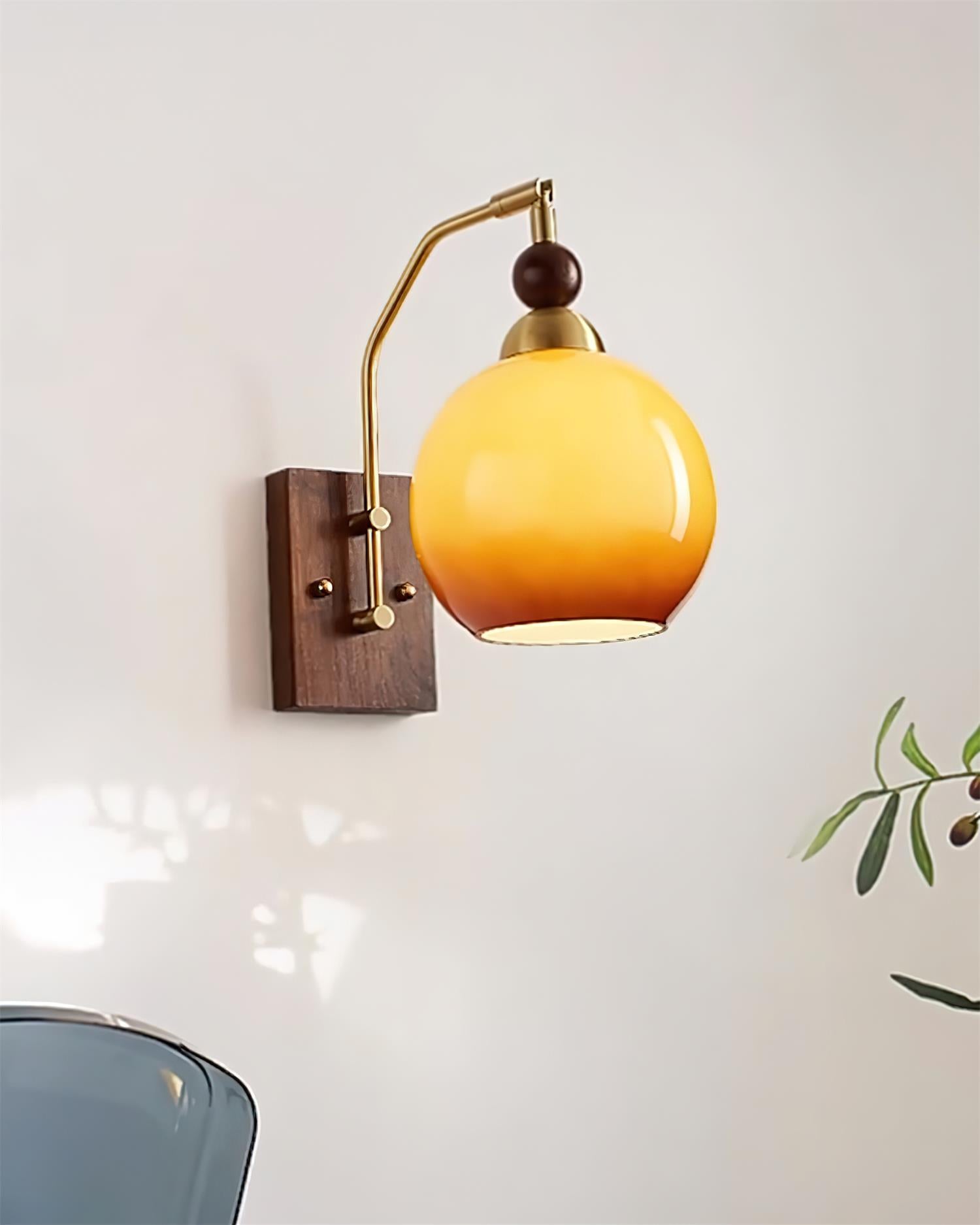 Hyannis Wall Lamp