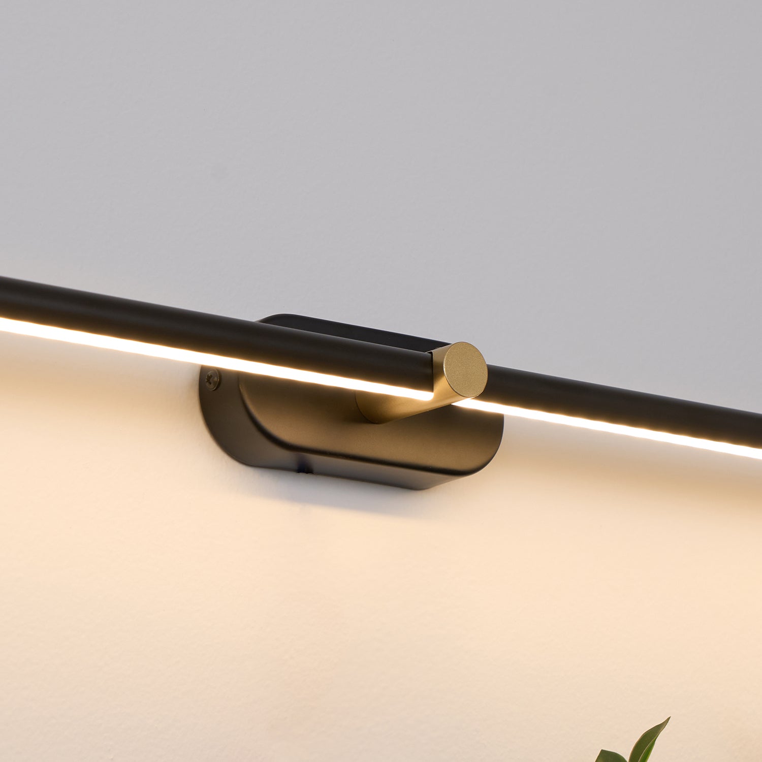 Kady Linear Wall Lamp