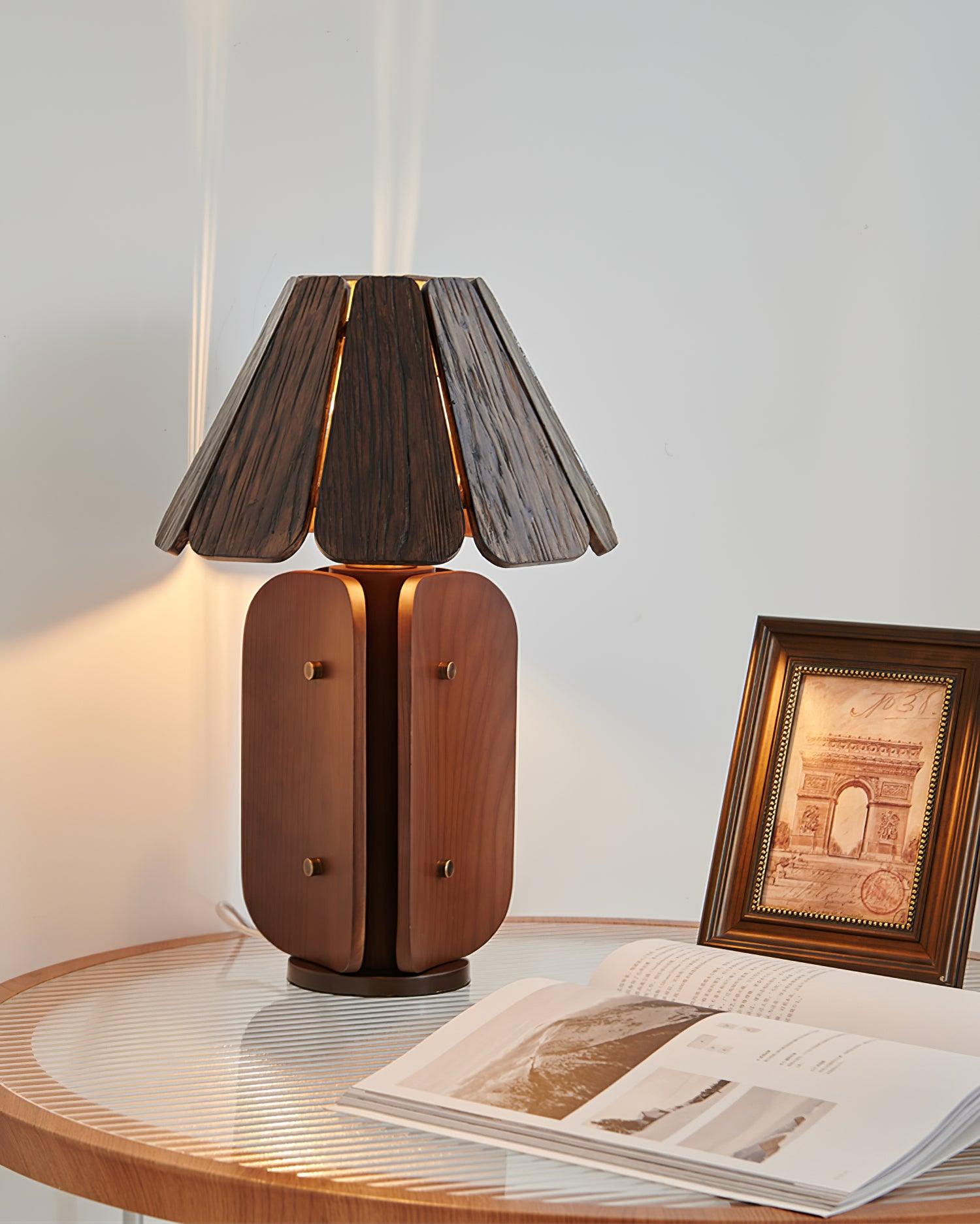 Kubec Table Lamp 10.2″- 15.5″