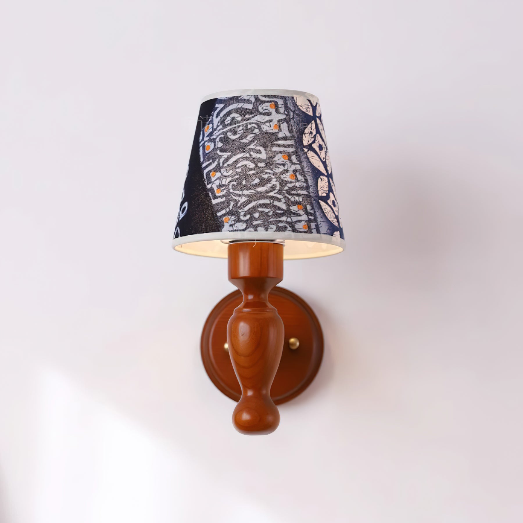 Kuli Wood Wall Lamp