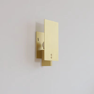 Kyren Wall Lamp