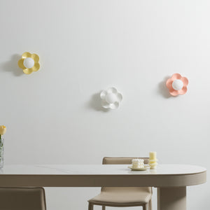 La Fleur Wall Lamp