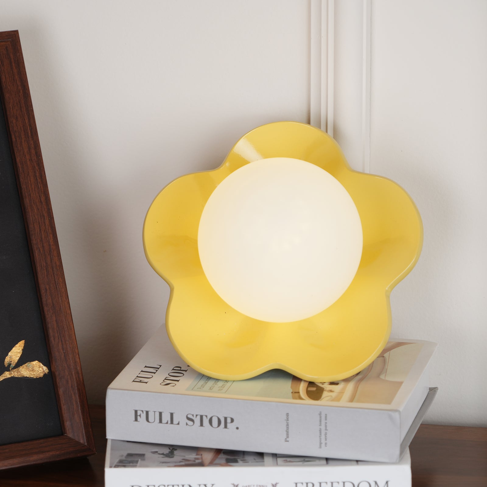 La Fleur Plug In Wall Lamp