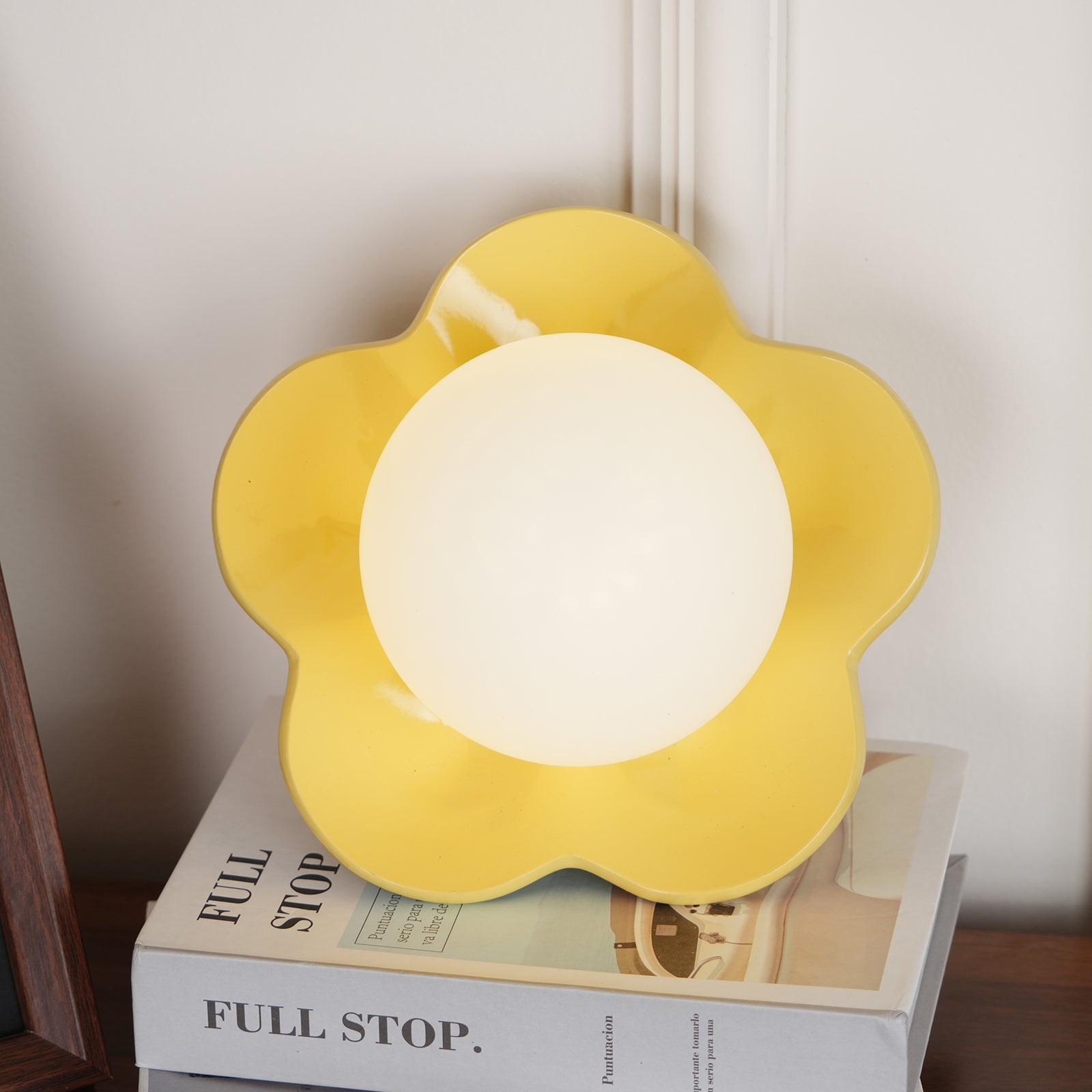 La Fleur Wall Lamp 7.9″- 6.7″