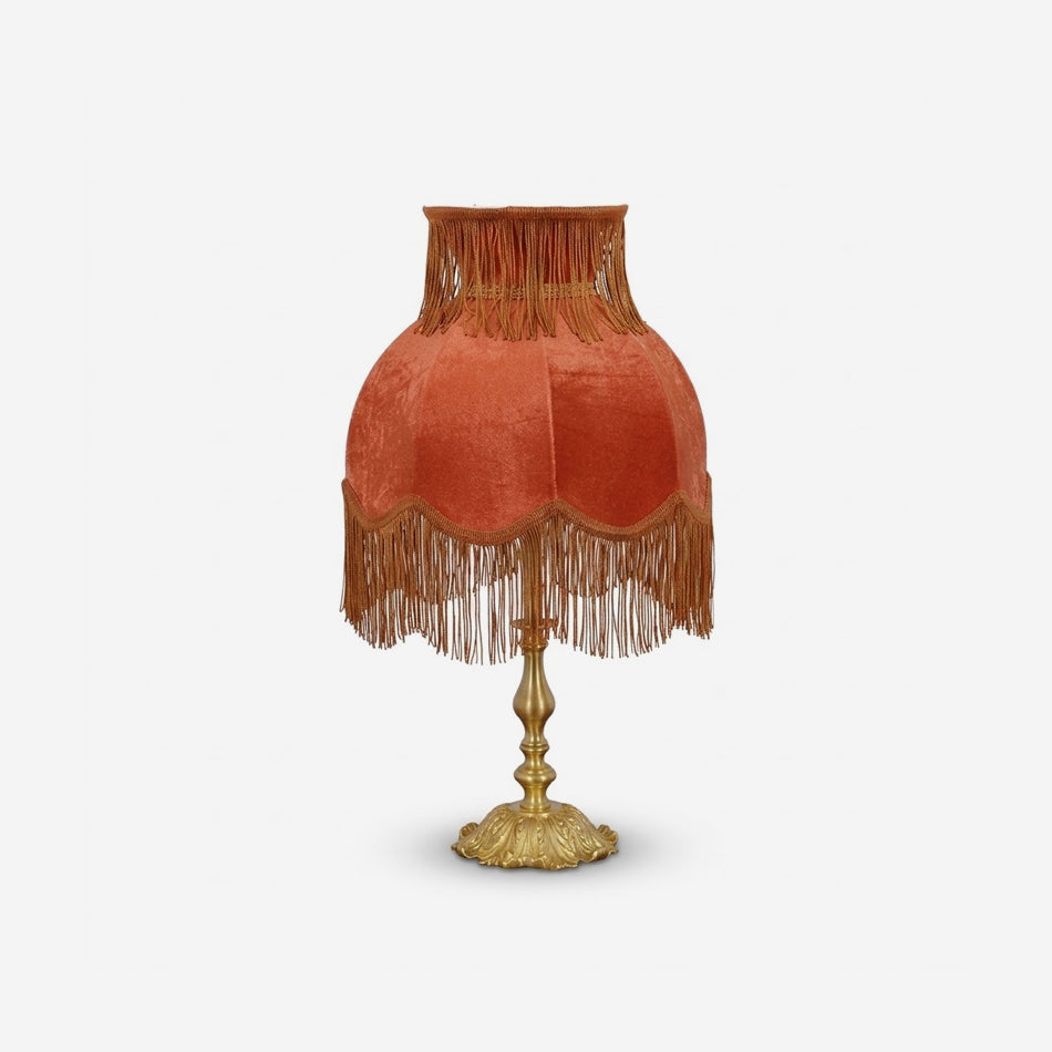مصباح طاولة Lanna Tassel