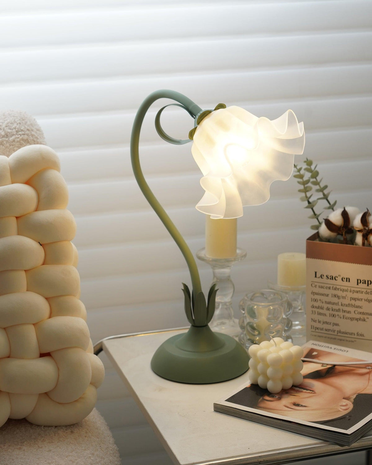 Lily Flower Table Lamp - Docos