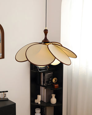 Lily Petal Pendant Lamp