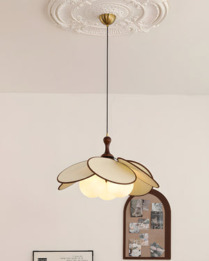 Lily Petal Pendant Lamp