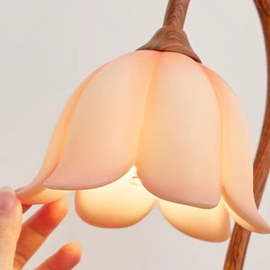 Liravelle Table Lamp