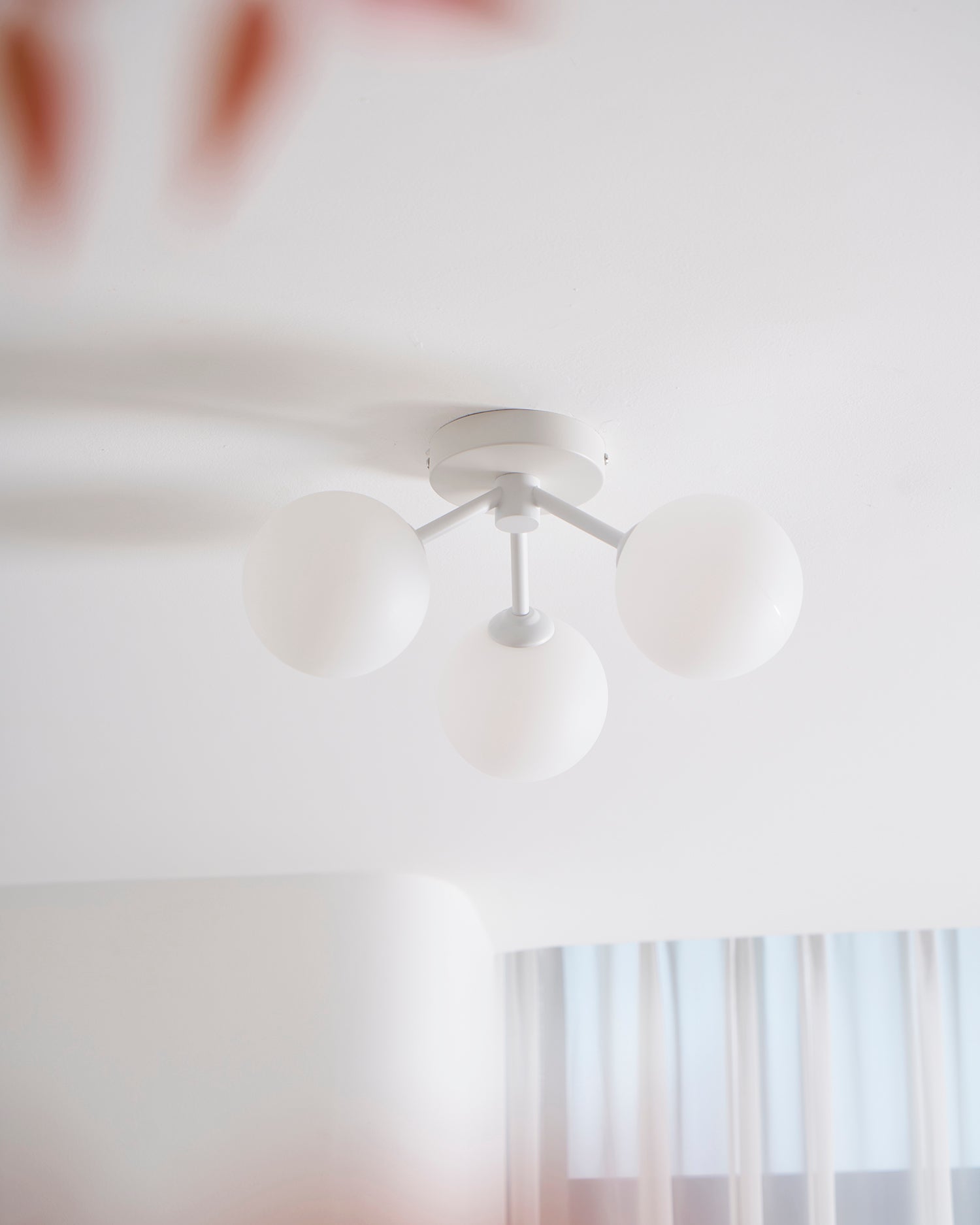 مصباح سقف لوريلاي 14.1 بوصة - 7 بوصة