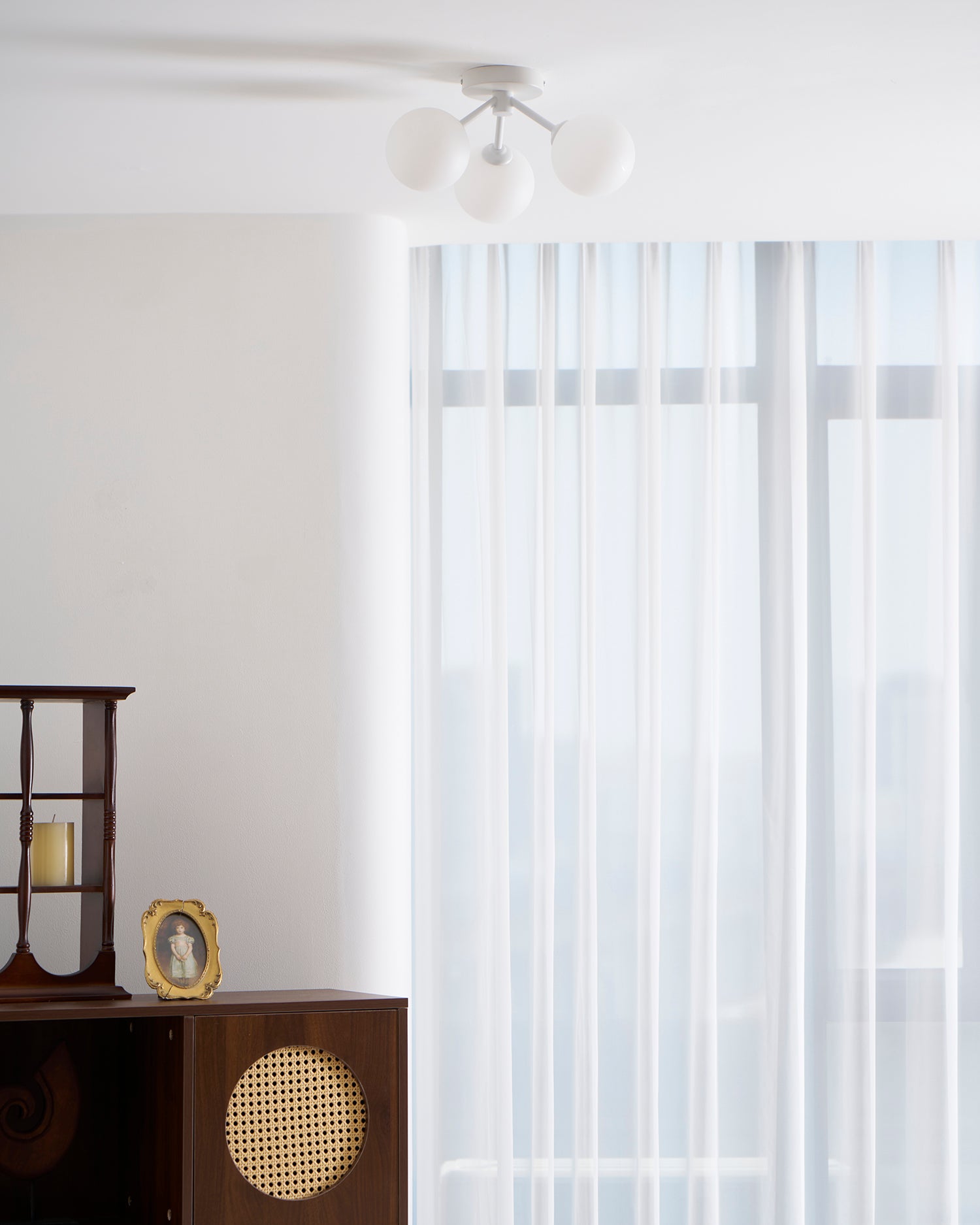 مصباح سقف لوريلاي 14.1 بوصة - 7 بوصة