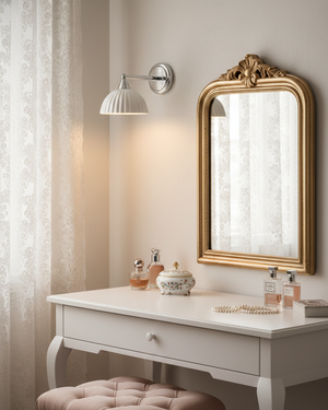 Luna Scallop Wall Lamp