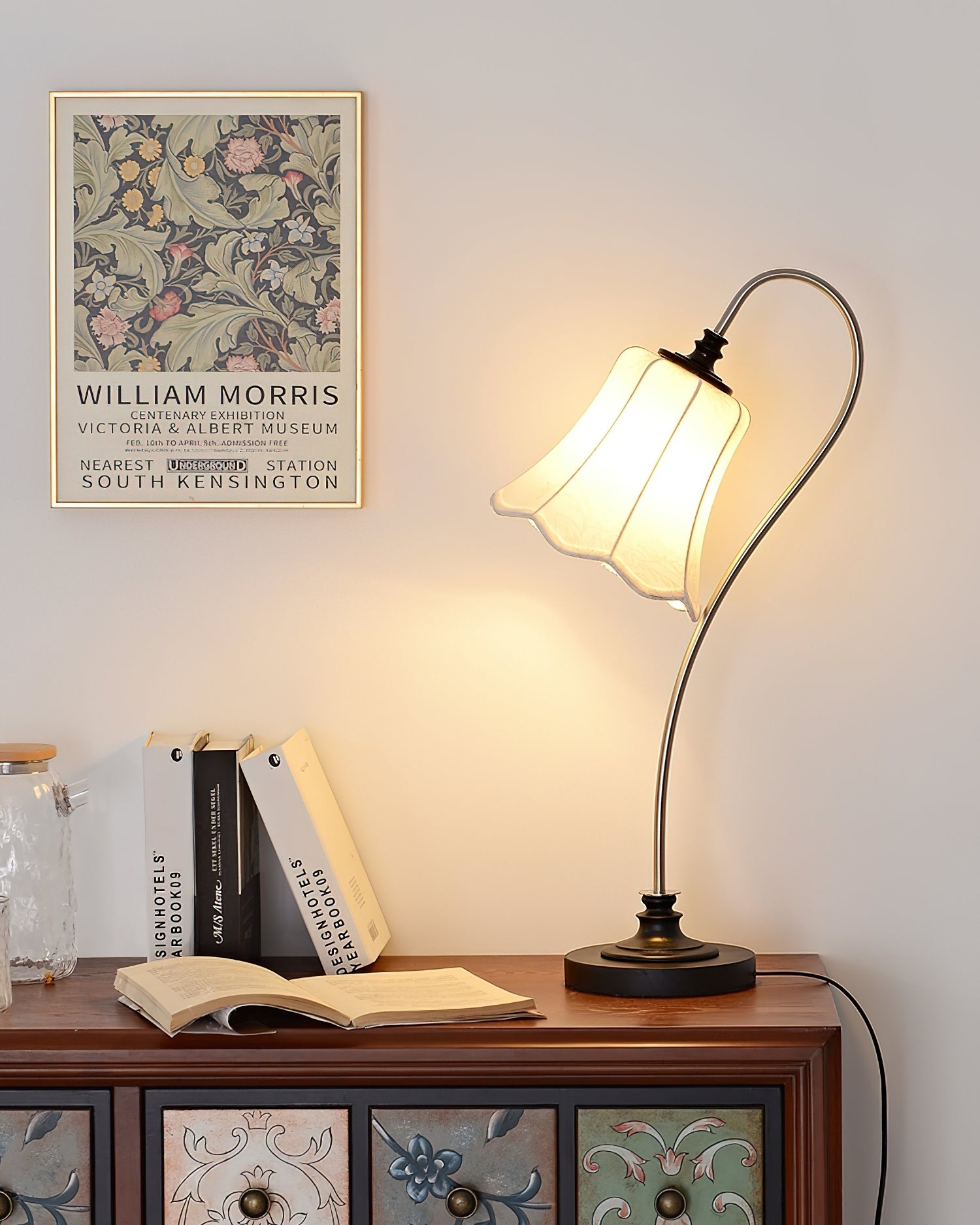 Magnolya Table Lamp