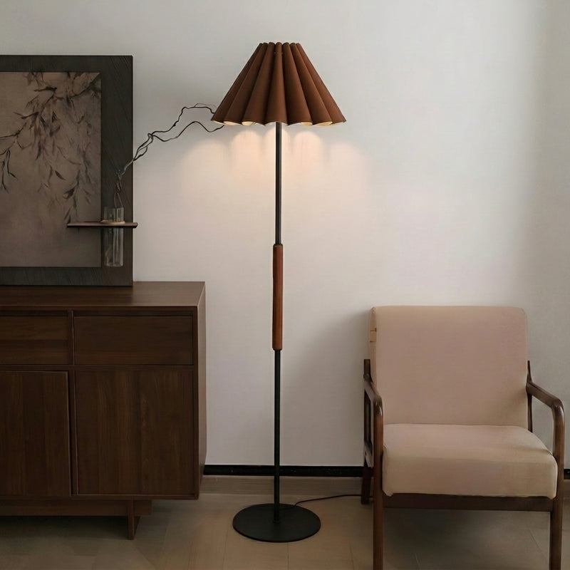 Marlow Pleat Floor Light – detail 2
