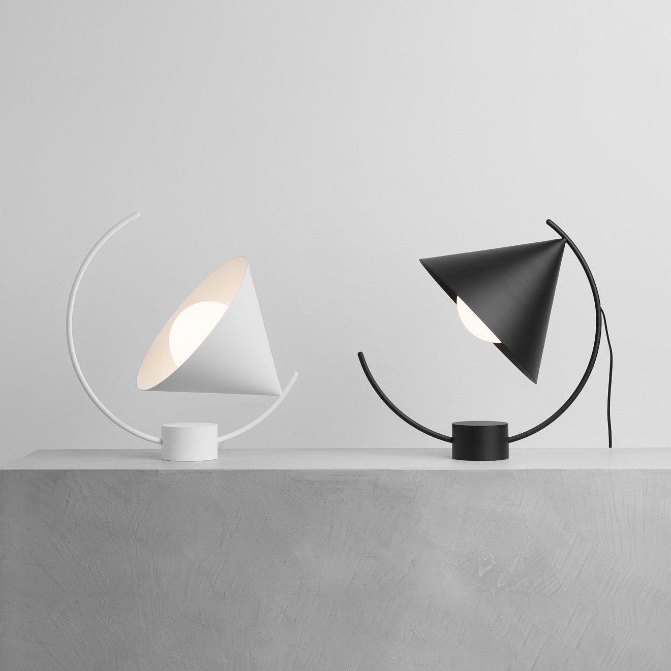 Meridian Table Lamp 19.6″
