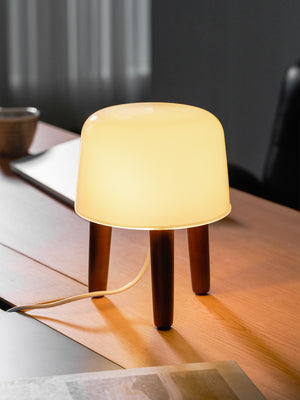 Milch Tischlampe