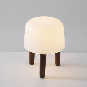 Milch Tischlampe