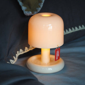 مصباح طاولة صغير نيسينو (بطارية مدمجة)