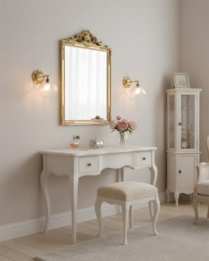 Nacre Petal Wall Lamp