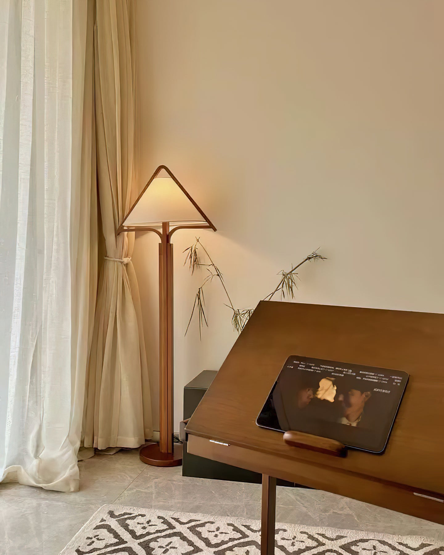 Nazia Floor Lamp