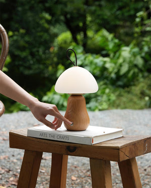 Nubia Table Lamp