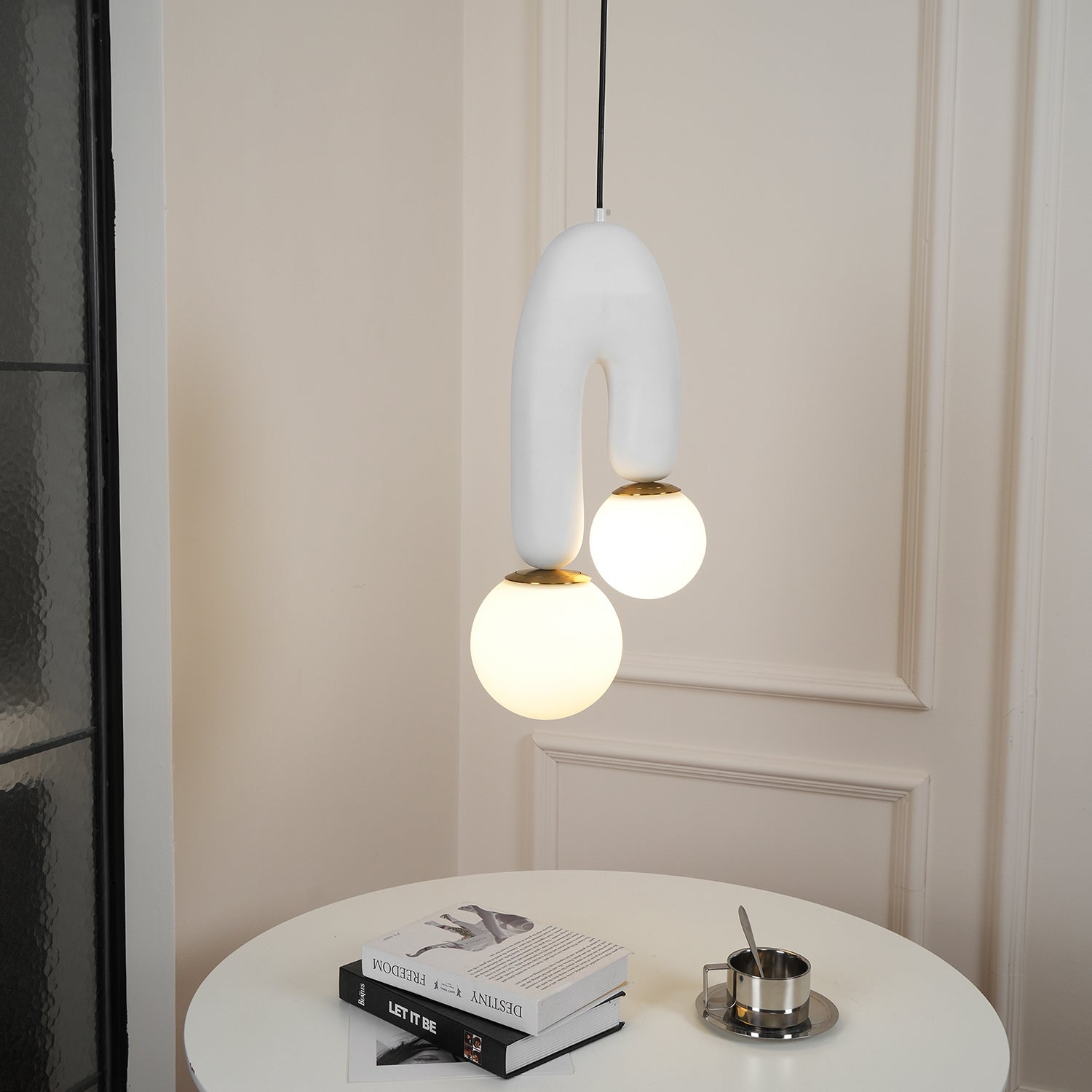 Oo Smooth Pendant Light