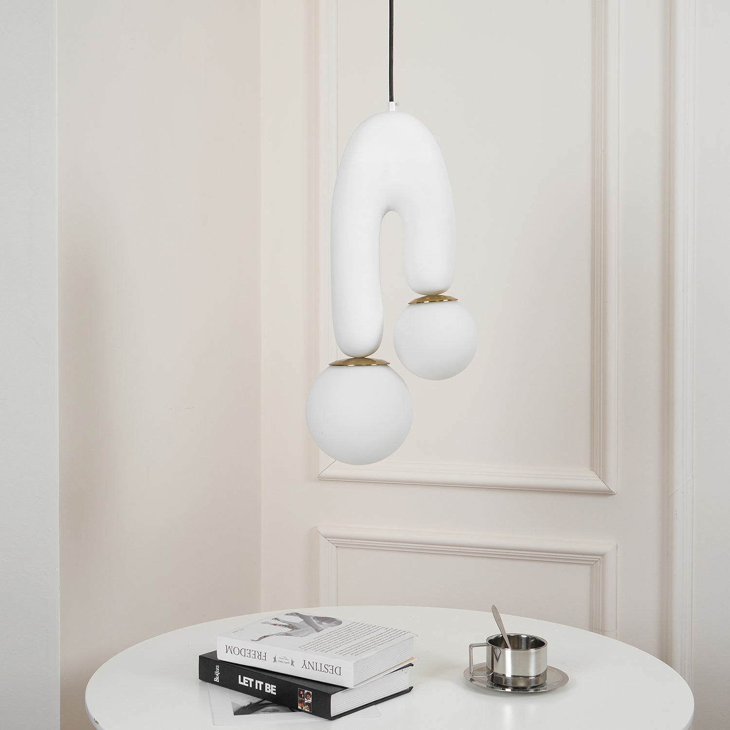 Oo Smooth Pendant Light