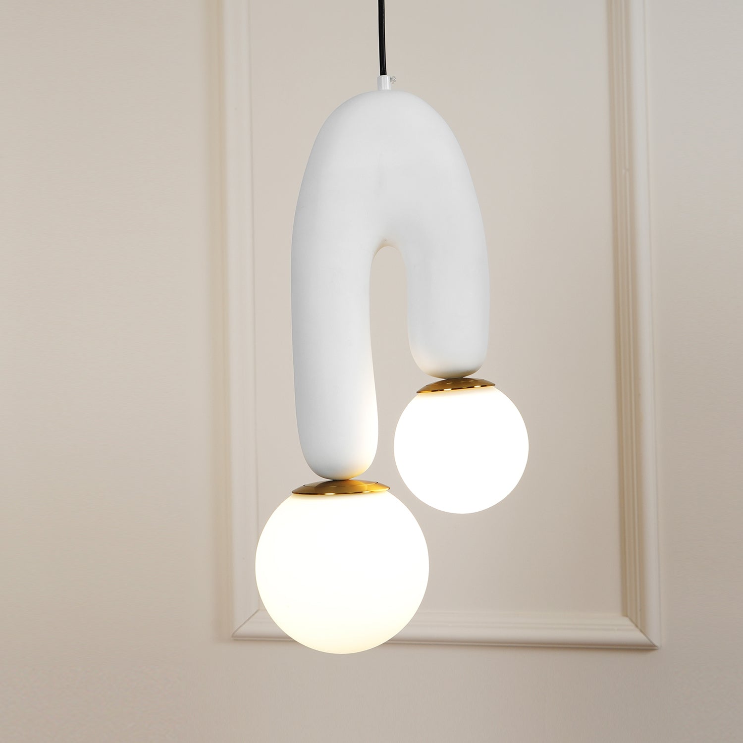 Oo Smooth Pendant Light