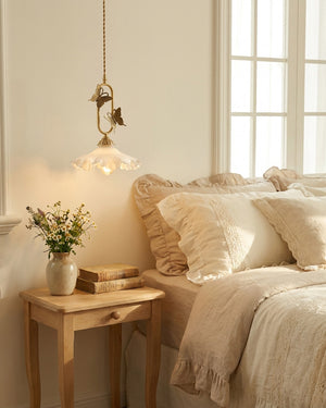 Papilora Pendant Light
