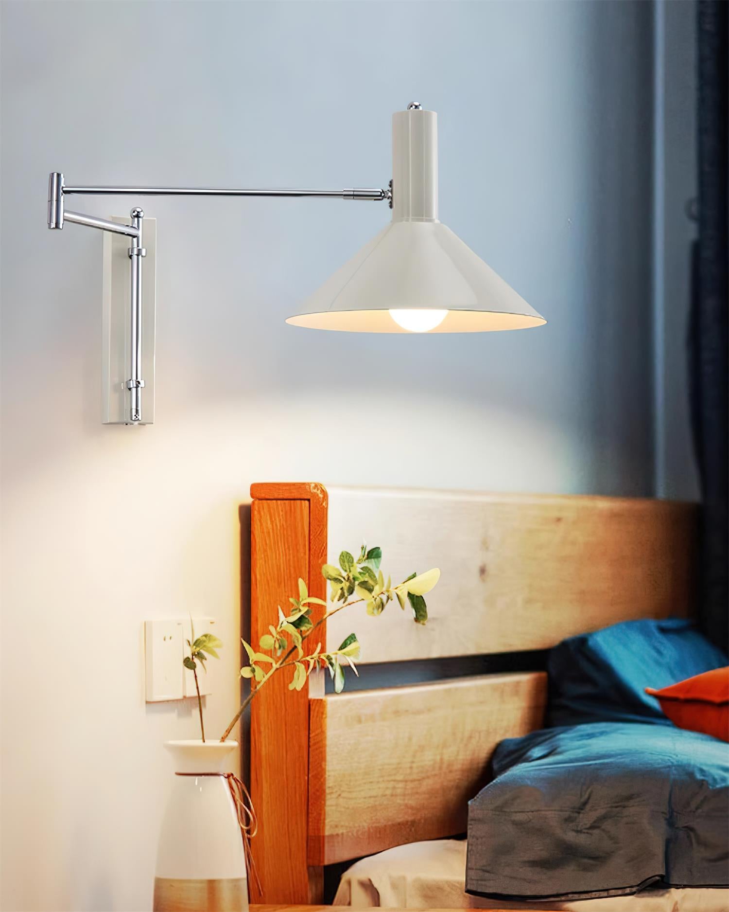 Peak Wall Lamp