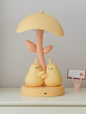 Pear Hug Table Lamp 7.1″- 12.9″