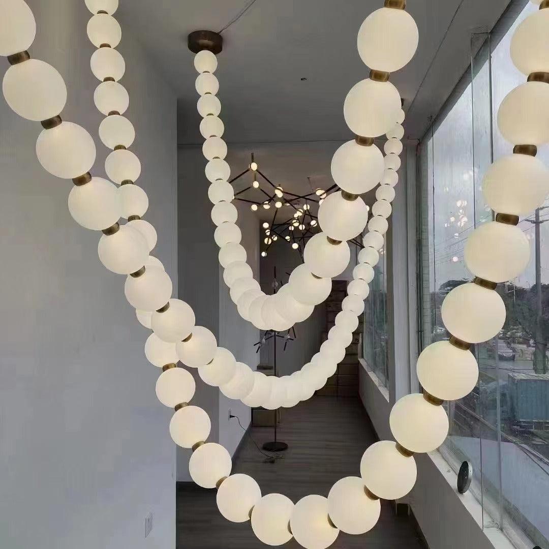 Luxurious Pearl Necklace Chandelier - Docos