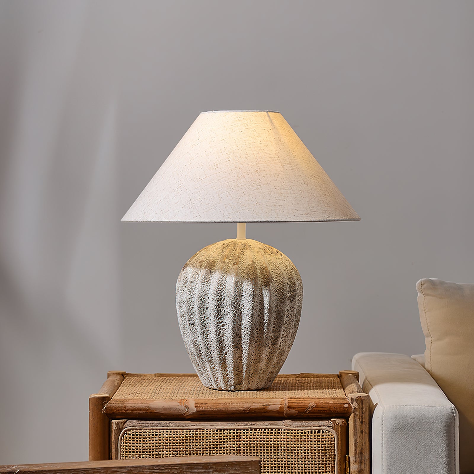 Pelia Ceramics Table Light 16.5″- 20.4″