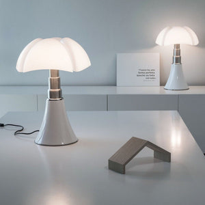 Petalica Table Lamp