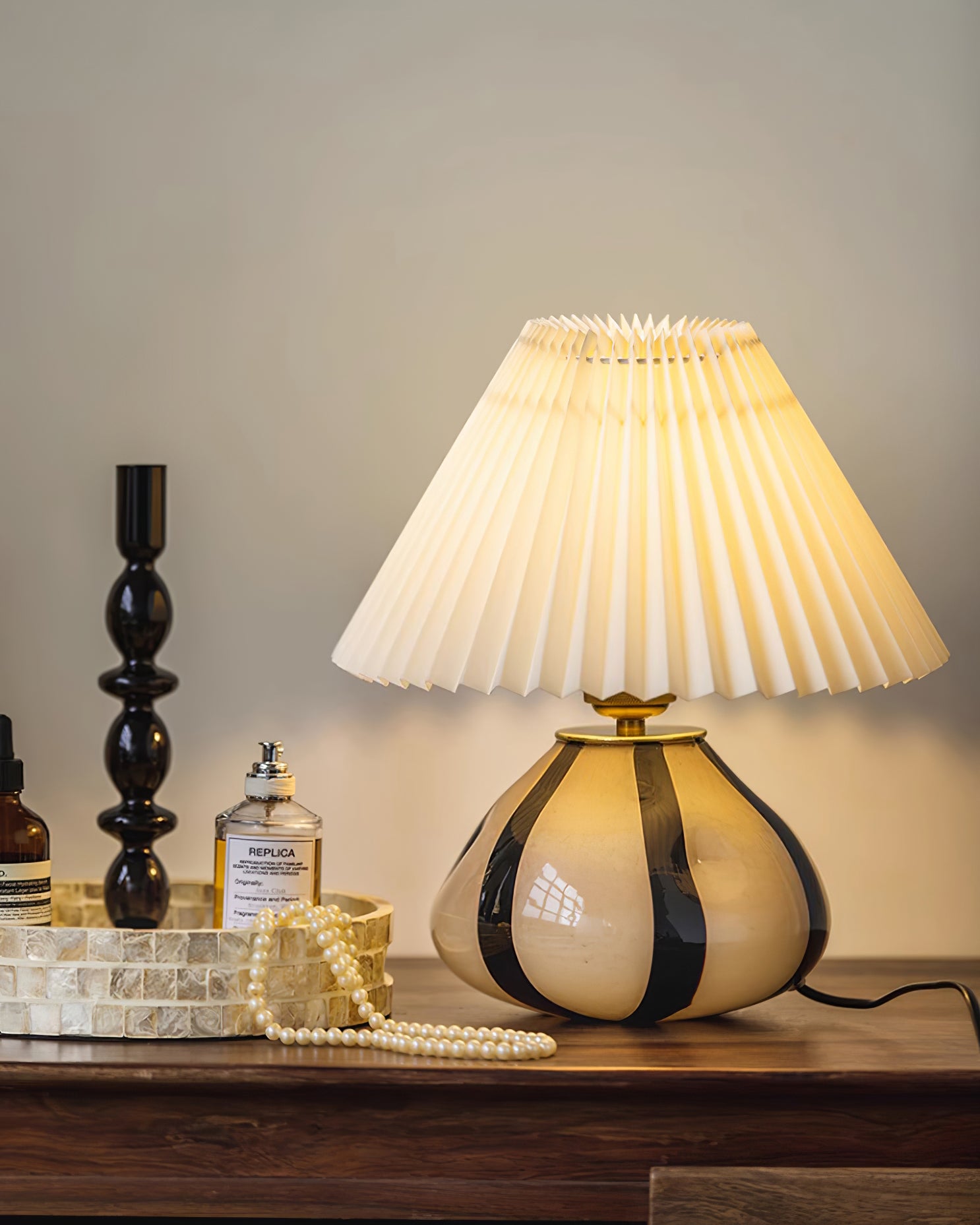 Pleated Cavolo Table Lamp