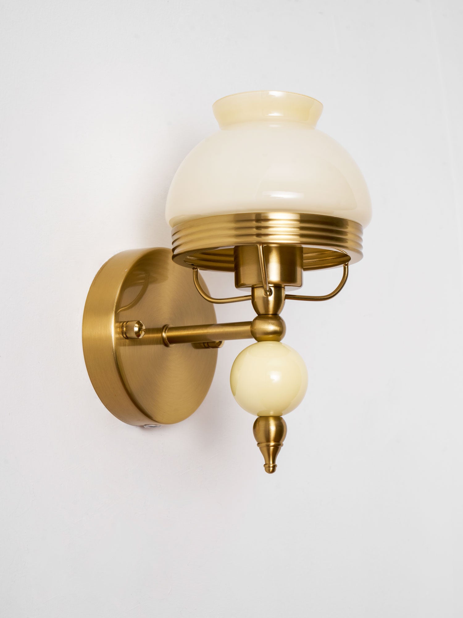 مصباح حائط ريترو يونا 9 بوصة - 10.2 بوصة