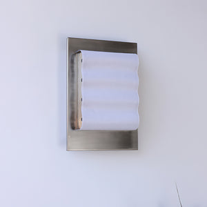 Ripple Edge Wall Lamp